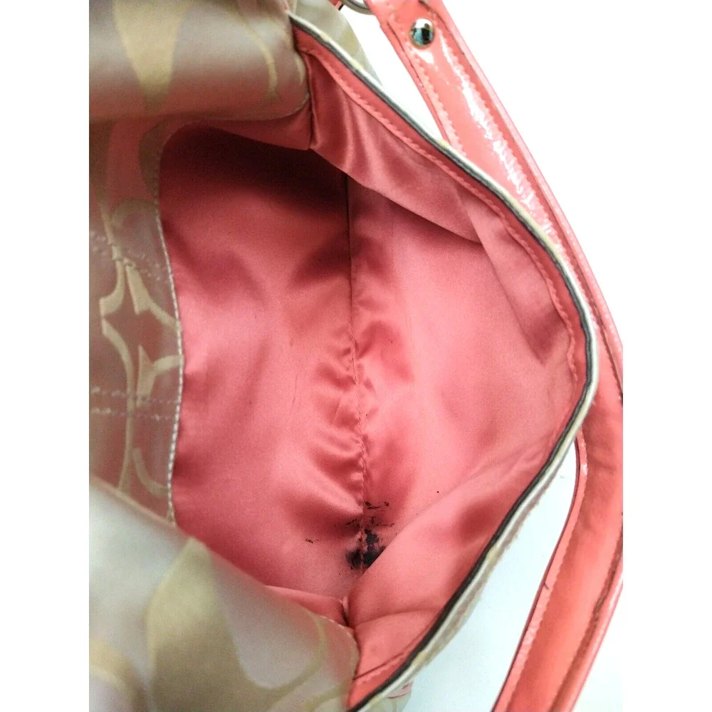 Coach signature beige